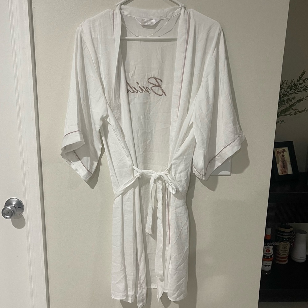 NWOT Satin Bride Robe - Picture 4 of 4